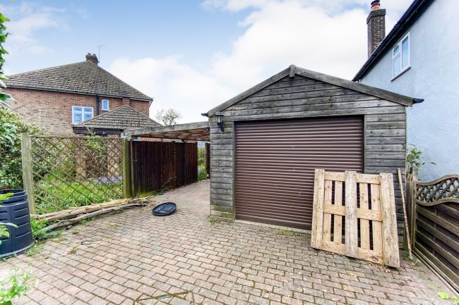 55 Chelsham Road, Warlingham, Surrey CR6 9EQ
 5