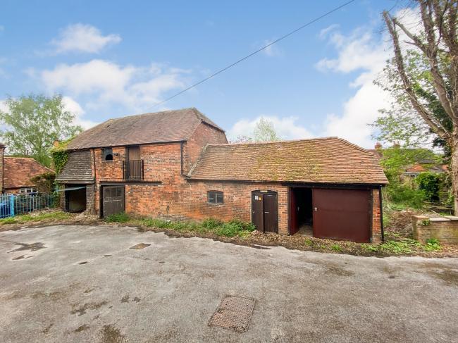 Store Buildings adj to Thames Water Pumping Station, Tidmarsh Road, Pangbourne, Reading, Berkshire, RG8 7AY
 9