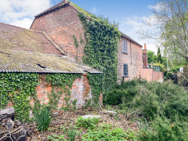Store Buildings adj to Thames Water Pumping Station, Tidmarsh Road, Pangbourne, Reading, Berkshire, RG8 7AY
 9