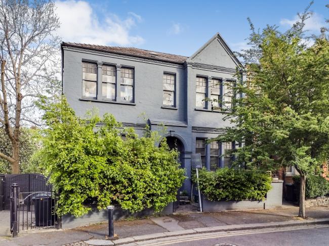 16 Felix Avenue, Crouch End, London N8 9TL 4