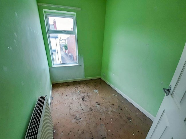 39 Livingstone Road, Blackpool, Lancashire, FY1 4BU 6