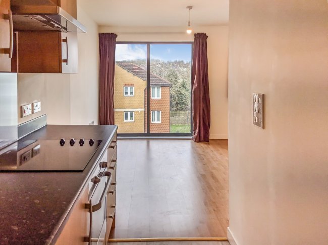 23 Axis House, 262 Lewisham High Street, Lewisham, London SE13 6AD 8