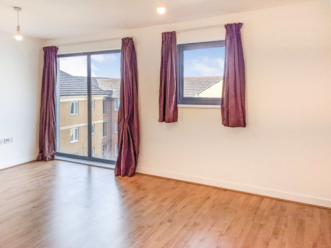 23 Axis House, 262 Lewisham High Street, Lewisham, London SE13 6AD 8