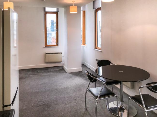 608 Chatsworth House, 19 Lever Street, Manchester M1 1BY
 10