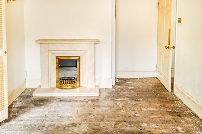 7 Second Avenue, Bush Hill Park, Enfield EN1 1BT
 3