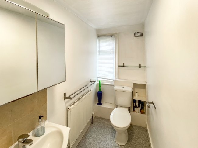 96 Gifford Street, Islington, London, N1 0DF
 10