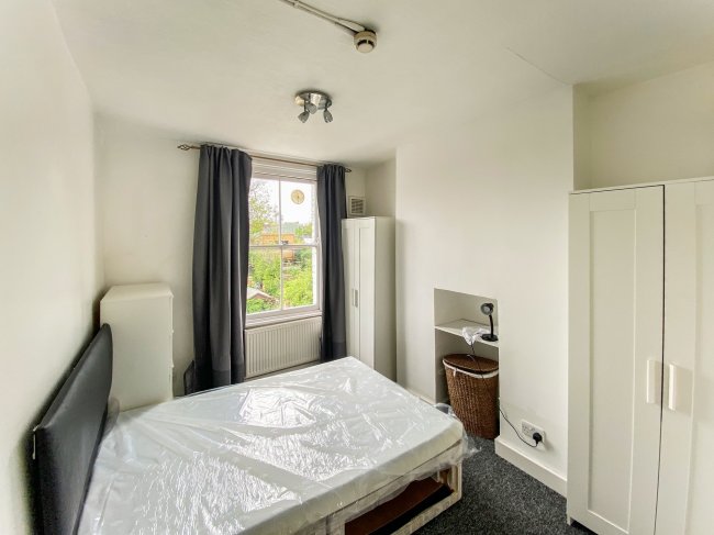 96 Gifford Street, Islington, London, N1 0DF
 10