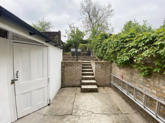 96 Gifford Street, Islington, London, N1 0DF
 10