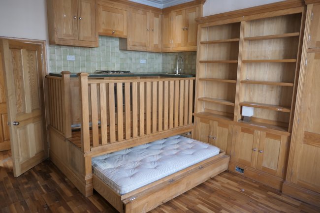 Flat 2, 5 Ifield Road, Chelsea, London SW10 9AZ
 9