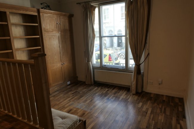 Flat 2, 5 Ifield Road, Chelsea, London SW10 9AZ
 9