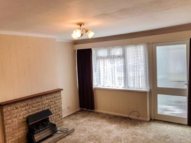 29 Deepmore Close, Alrewas, Burton-on-Trent, Staffordshire DE13 7AY  9