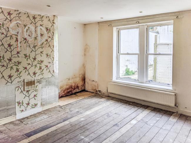 24 Waldegrave Road, Upper Norwood, London, SE19 2AJ  5