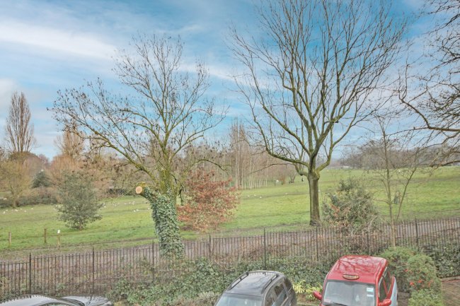 2 Brockwell Park Road, Tulse Hill, London, SW2 2YH 8