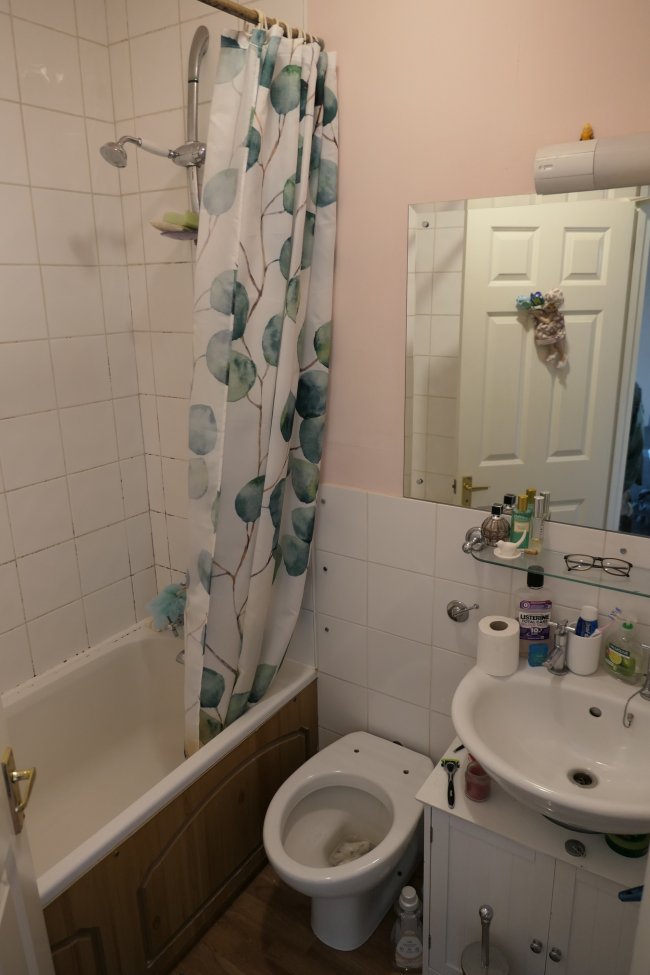 12 Godstone Road, Caterham, Surrey CR3 6RA 3