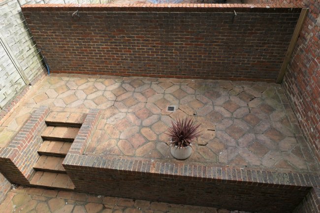 12 Godstone Road, Caterham, Surrey CR3 6RA 3