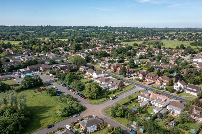 Land to the north and south of Wayland Road, Wraysbury, Staines, Surrey TW19 5DJ 3