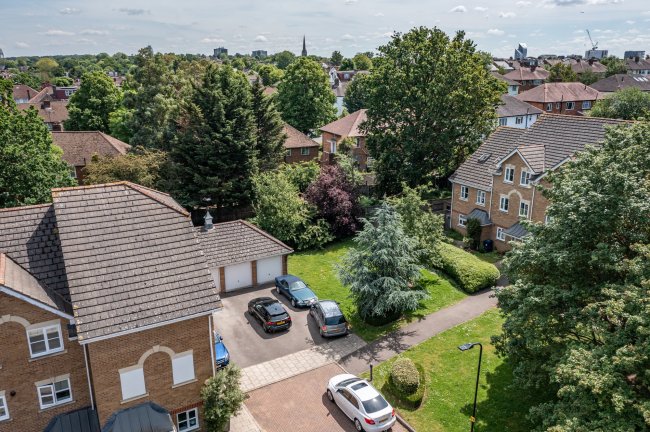 Land rear of 11 Chelsea Gardens, Castle Bar Park, Ealing, London W13 0DS 4