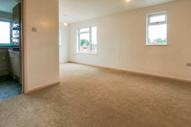 10 Mercer Place, Pinner, Middlesex HA5 3UH 6