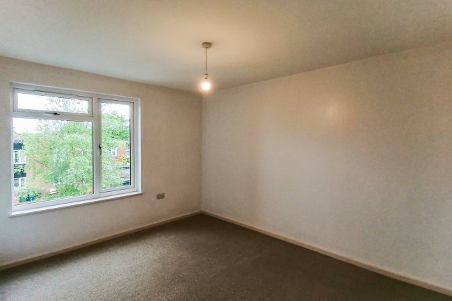 10 Mercer Place, Pinner, Middlesex HA5 3UH 6