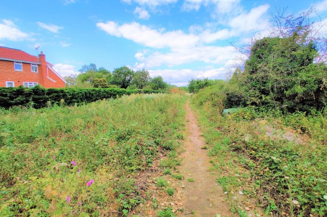 Land at Thamesfield, Wharf Road, Wraysbury, Staines, Surrey TW19 5JQ 10