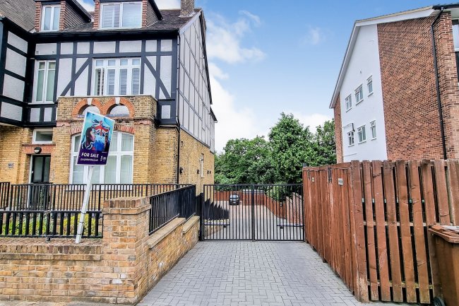 Land Rear of 14 Highland Road, Bromley, Kent BR1 4AD 4