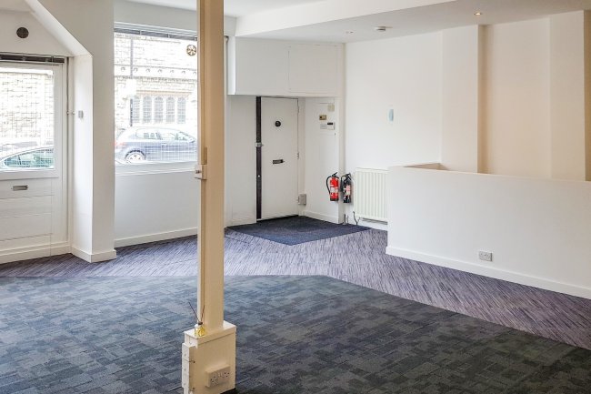 232 Hoxton Street, Hoxton, London N1 5LX
 6