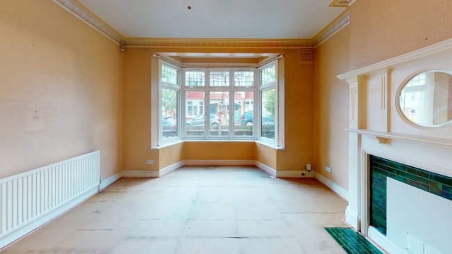 28 Muncaster Road, Battersea, London SW11 6NT
 8