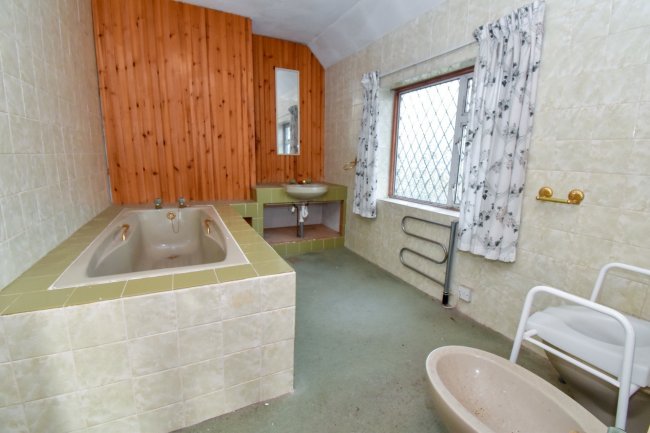 1 and 2 War Farm Cottages, Dog Kennel Lane, Bradley, Ashbourne, Derbyshire DE6 1PH 4