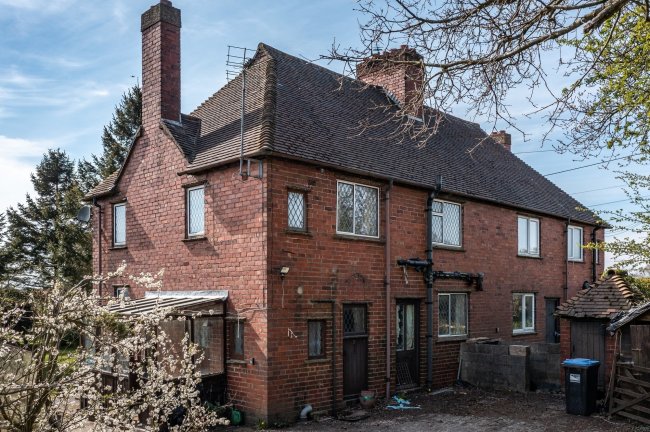 1 and 2 War Farm Cottages, Dog Kennel Lane, Bradley, Ashbourne, Derbyshire DE6 1PH 4