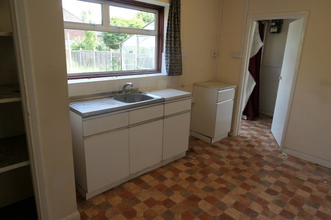 69 Lower Queens Road, Buckhurst Hill, Essex, IG9 6DS
 2