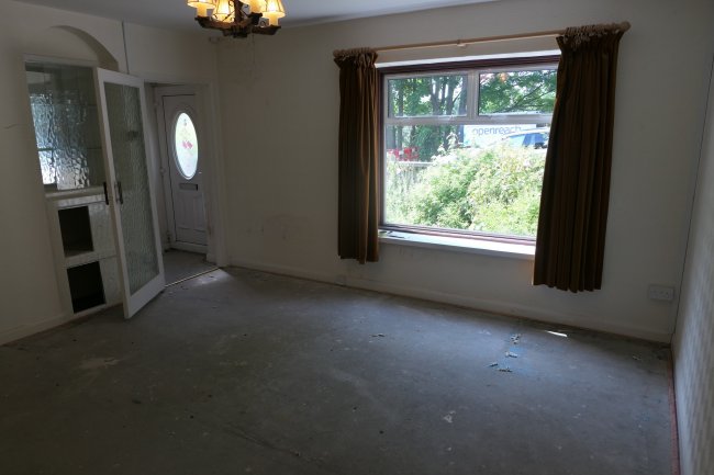 69 Lower Queens Road, Buckhurst Hill, Essex, IG9 6DS
 2