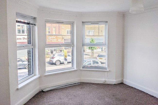 292a Brockley Road, London, SE4 2RA
 9