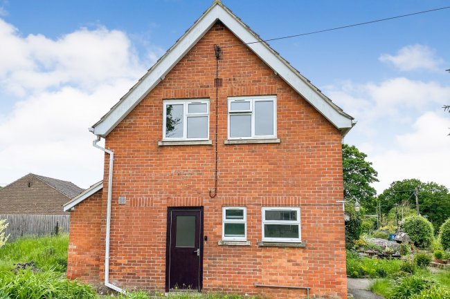 5 Silver Street, Potterne, Wiltshire SN10 5NG
 9