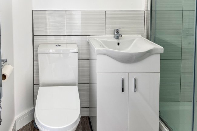 77 High Street, Delabole, PL33 9AH
 5