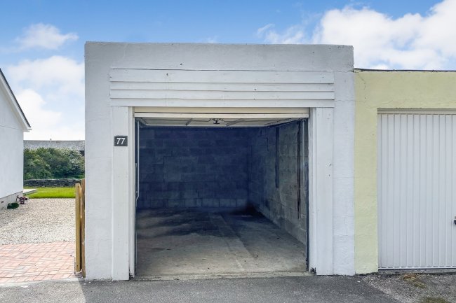 77 High Street, Delabole, PL33 9AH
 5