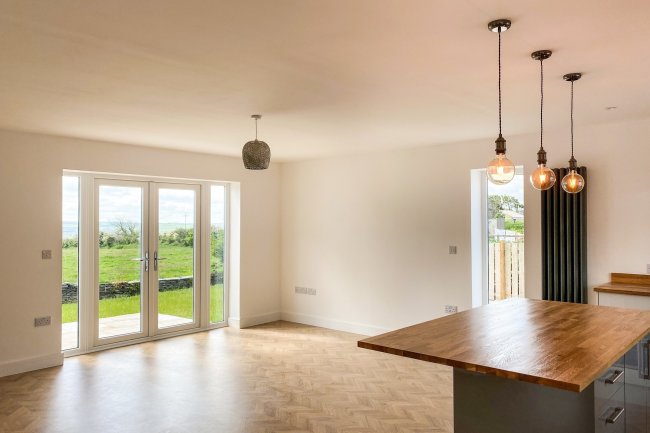 77 High Street, Delabole, PL33 9AH
 5