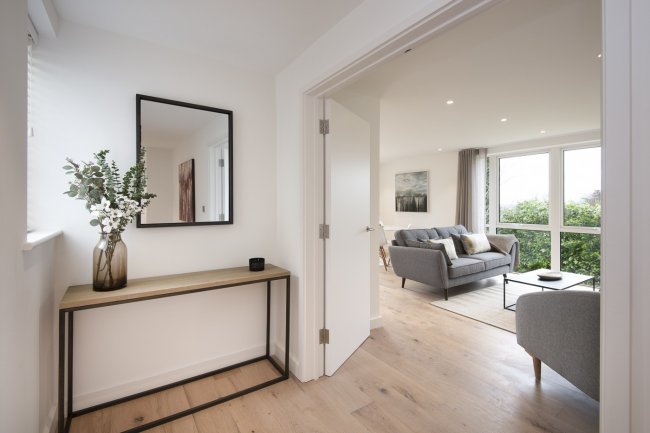 Charlecote, Lansdown Road, Bath BA1 5RJ
 1