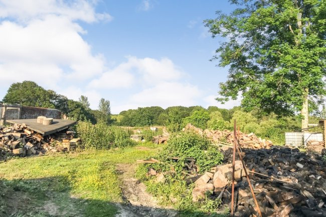 Walled Garden, Turners Hill Road, Worth, Crawley,  West Sussex RH10 4LY 4