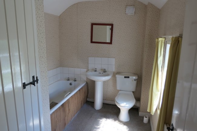 153 High Street, Melbourn, Royston, Hertfordshire SG8 6AT
 3