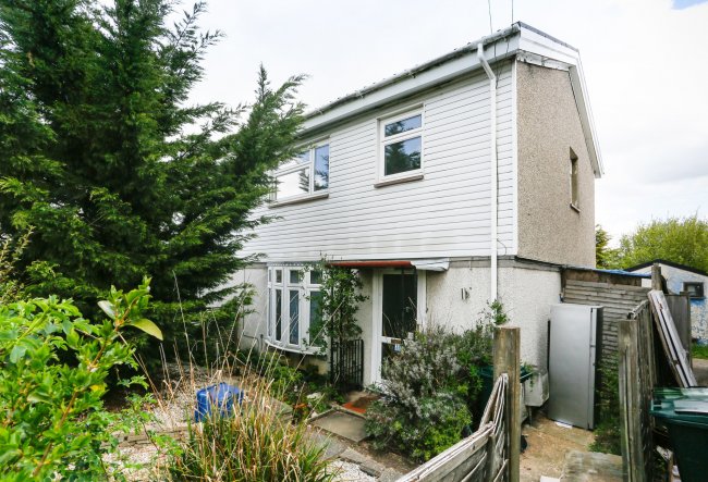 57 Lytham Avenue, Watford, Hertfordshire, WD19 6XA
 5