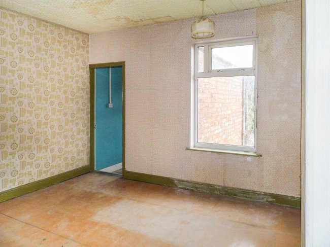 56 Fairfield Street, South Wigston, Leicestershire, LE18 4SL 7