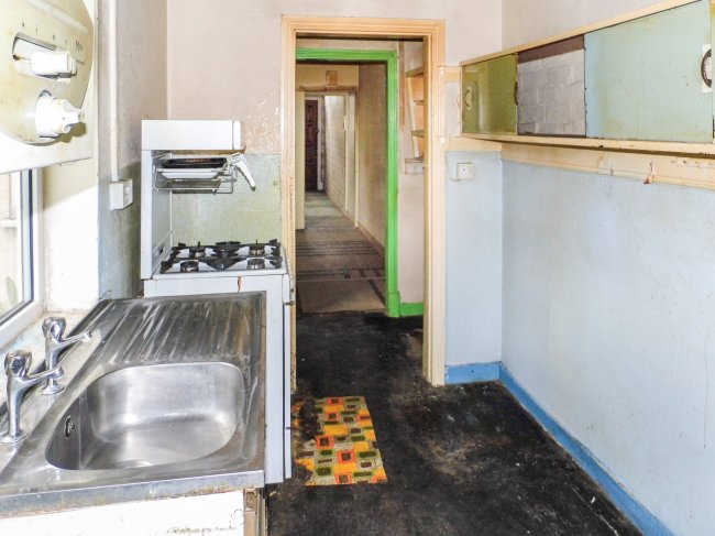 56 Fairfield Street, South Wigston, Leicestershire, LE18 4SL 7