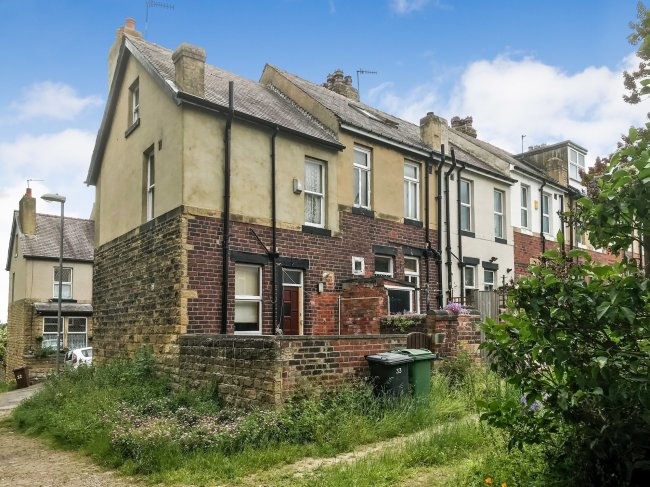 33 Eric Street, Bramley, Leeds, LS13 1ET
 9