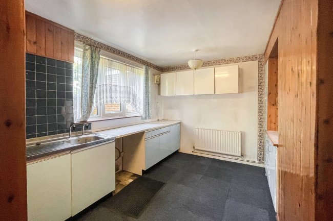 186 Mottisfont Road, Abbey Wood, London, SE2 9LP 5