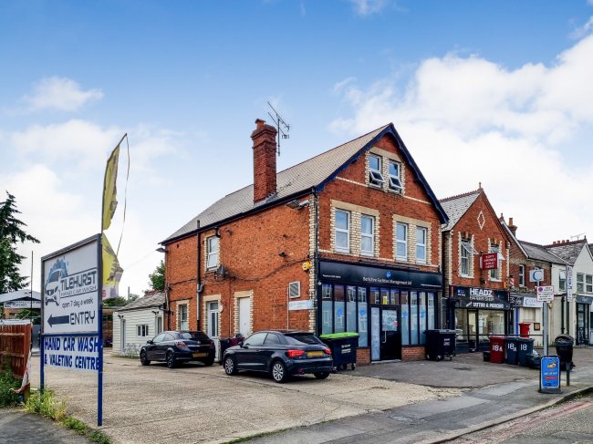 20 Norcot Road, Tilehurst, Reading, RG30 6BU
 2