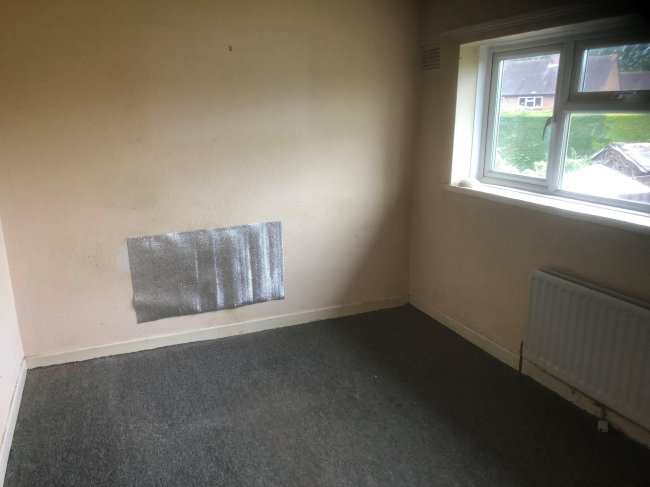 12 Lilac Close, Guildford, Surrey GU1 1PB
 9