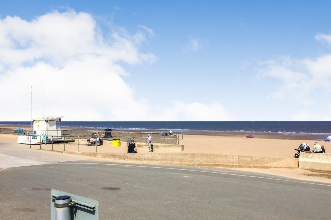 Flat 1  Swiss Cottage, Willoughby Road, Sutton on Sea, Lincolnshire LN12 2LZ
 9