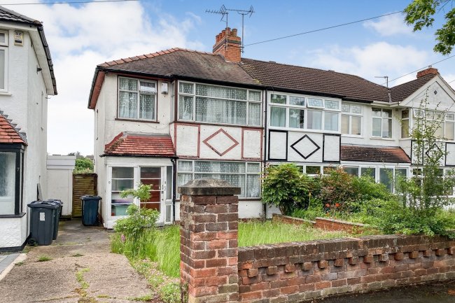 5 High Meadow Road, Birmingham, West Midlands, B38 9AP
 5