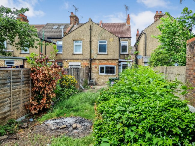 147a Chester Road, Watford, Hertfordshire, WD18 0LH
 1