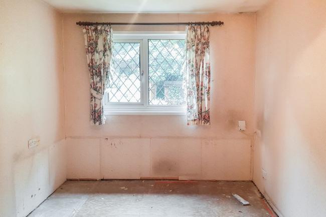 17 Plough Lane Close, Wallington, Surrey SM6 8JN
 8